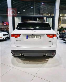 جاگوار F-Pace